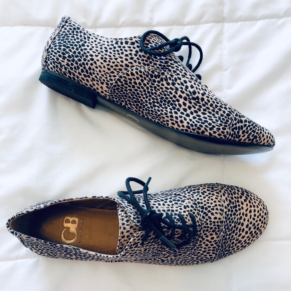 Leopard flats